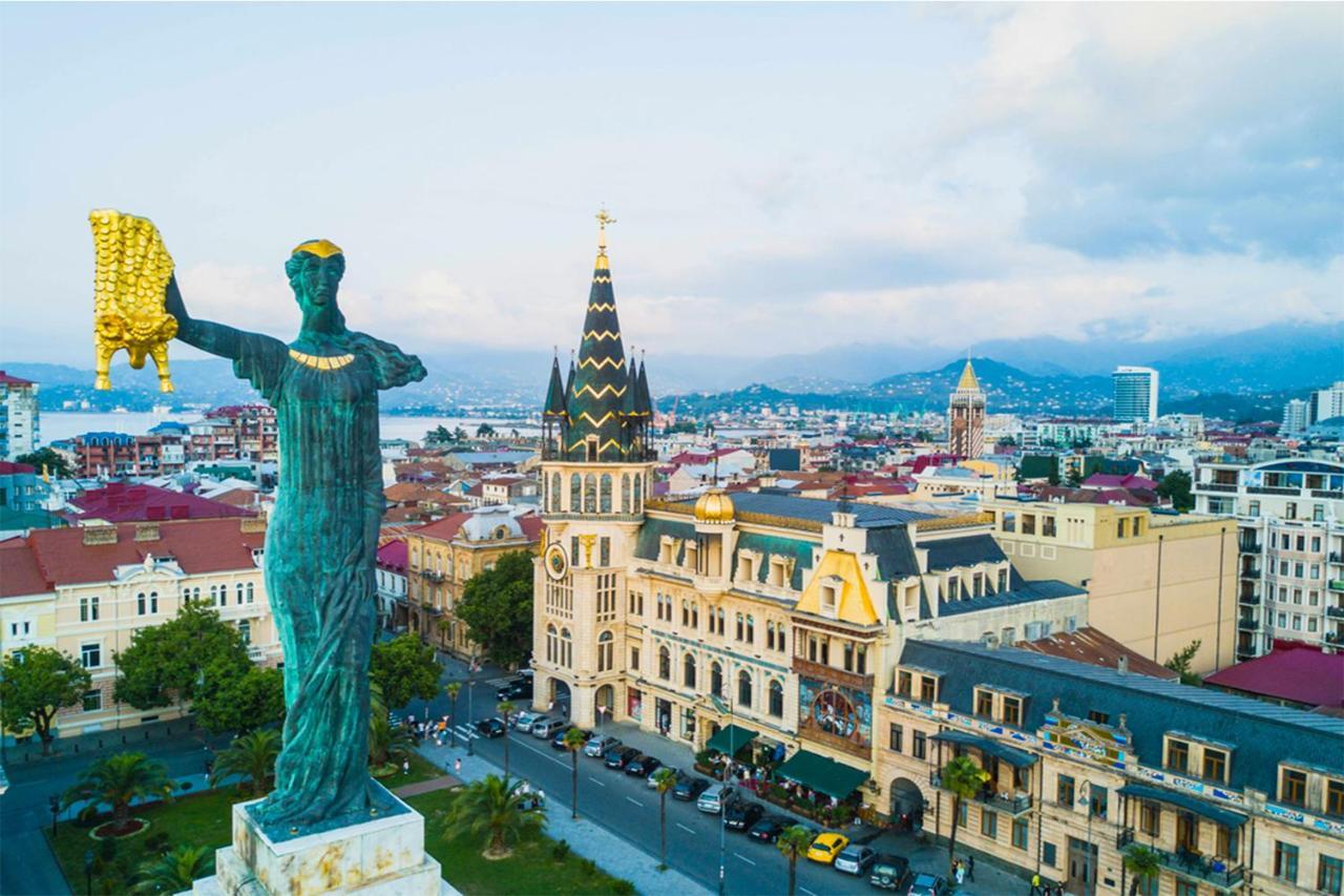 Отель Porto Franco Батуми Экстерьер фото
